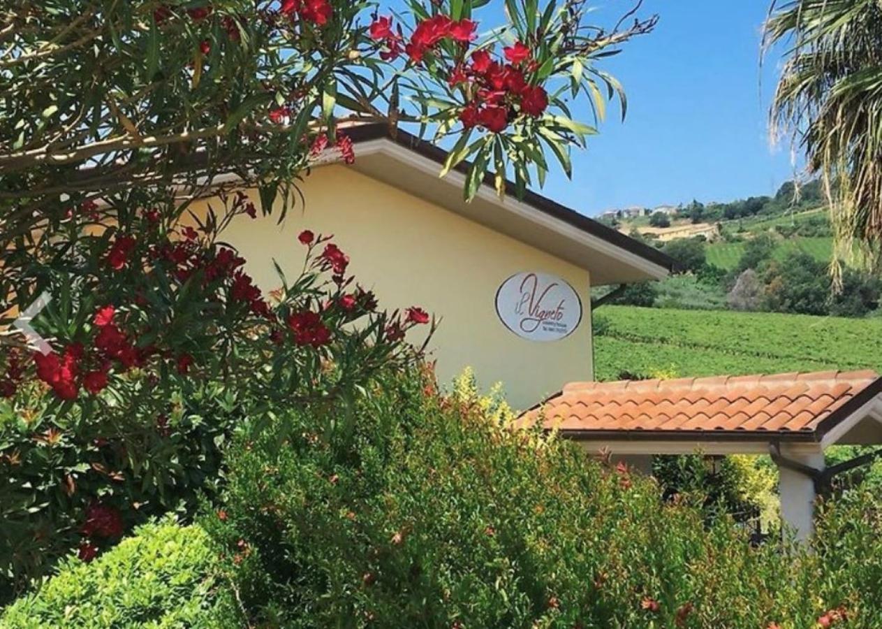 Vigneto - Italian Restaurant & B&B Villa Rosa Di Martinsicuro Bagian luar foto