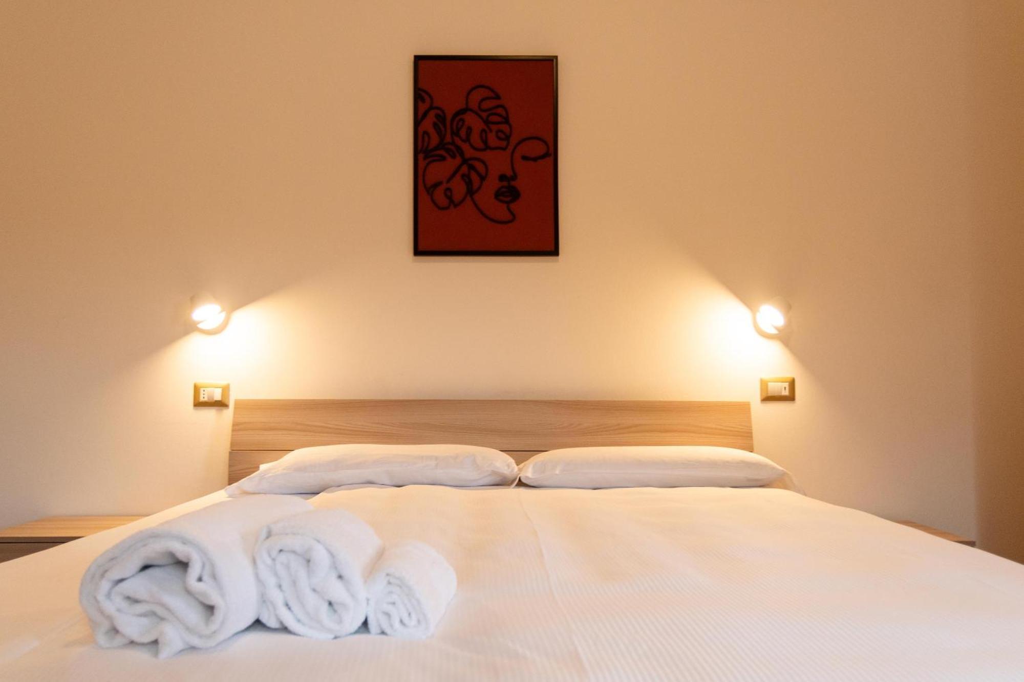 Vigneto - Italian Restaurant & B&B Villa Rosa Di Martinsicuro Bagian luar foto