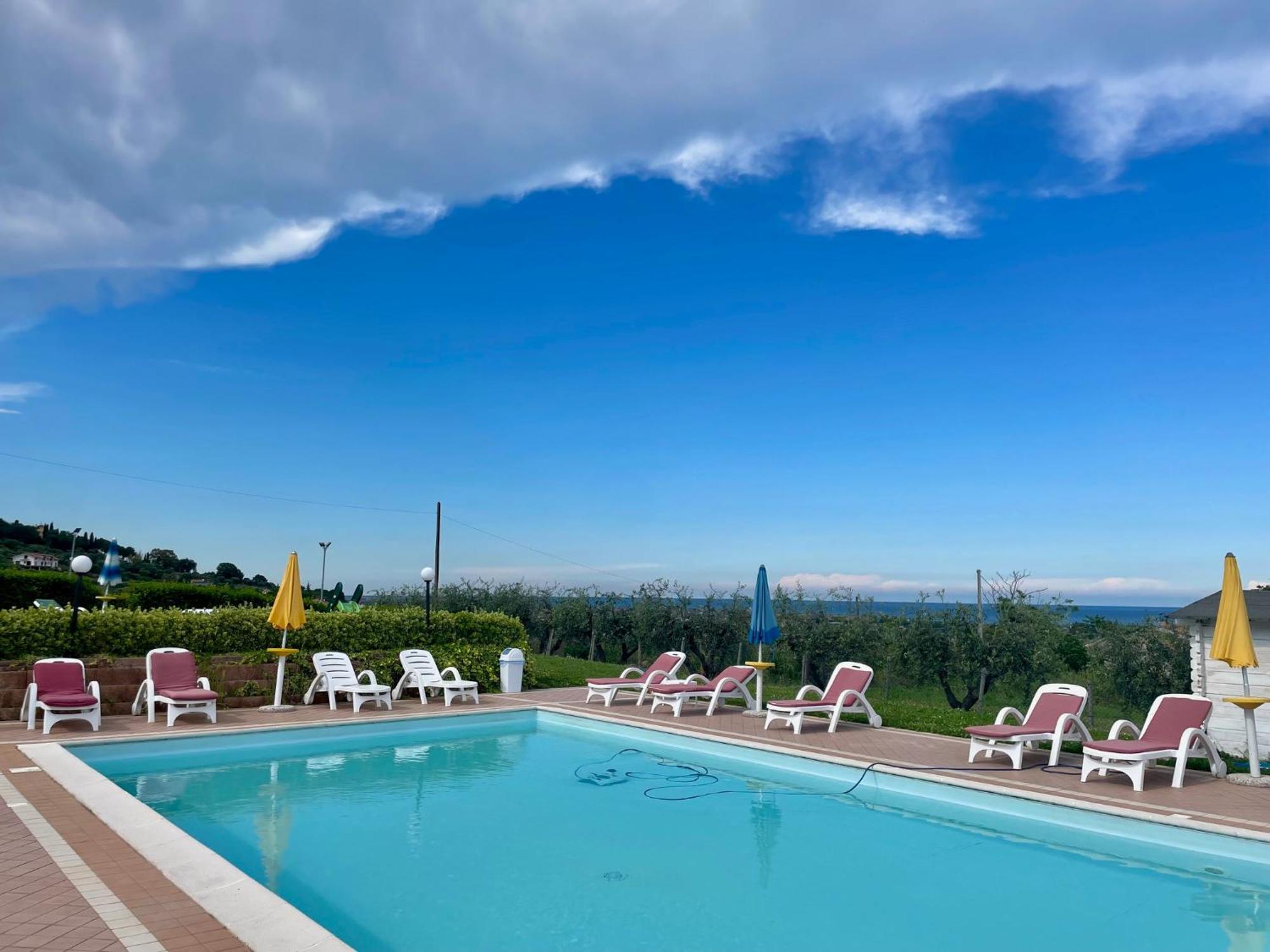 Vigneto - Italian Restaurant & B&B Villa Rosa Di Martinsicuro Bagian luar foto
